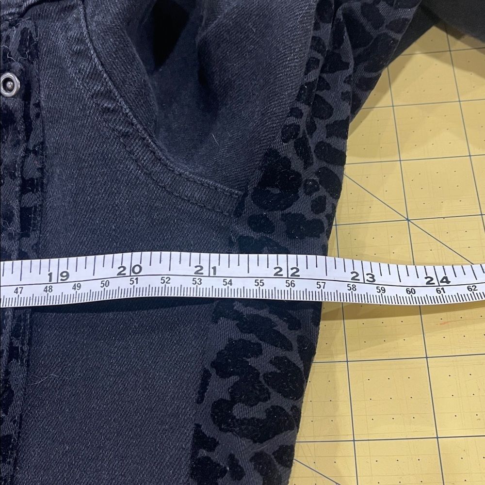 Upcycled Black Denim Jacket with Peplum & Floral Whitework Embroidery. Size M-L - Picture 7 of 15